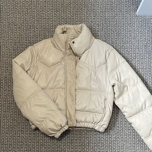 Love Tree Women’s Cropped Puffer